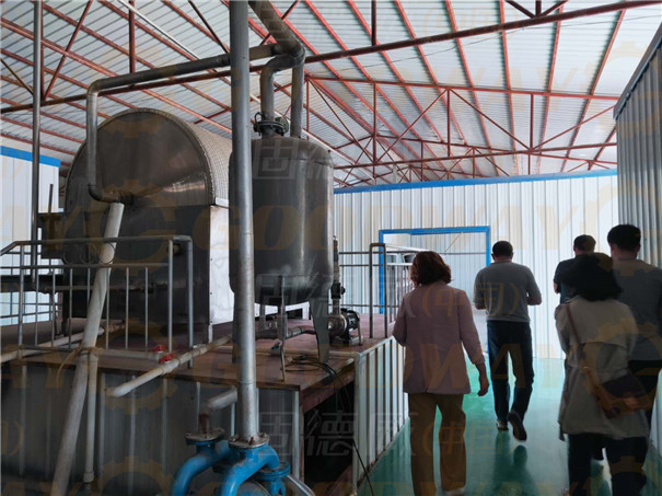 客戶現場參觀紅薯淀粉加工設備 客戶現場參觀紅薯淀粉加工設備